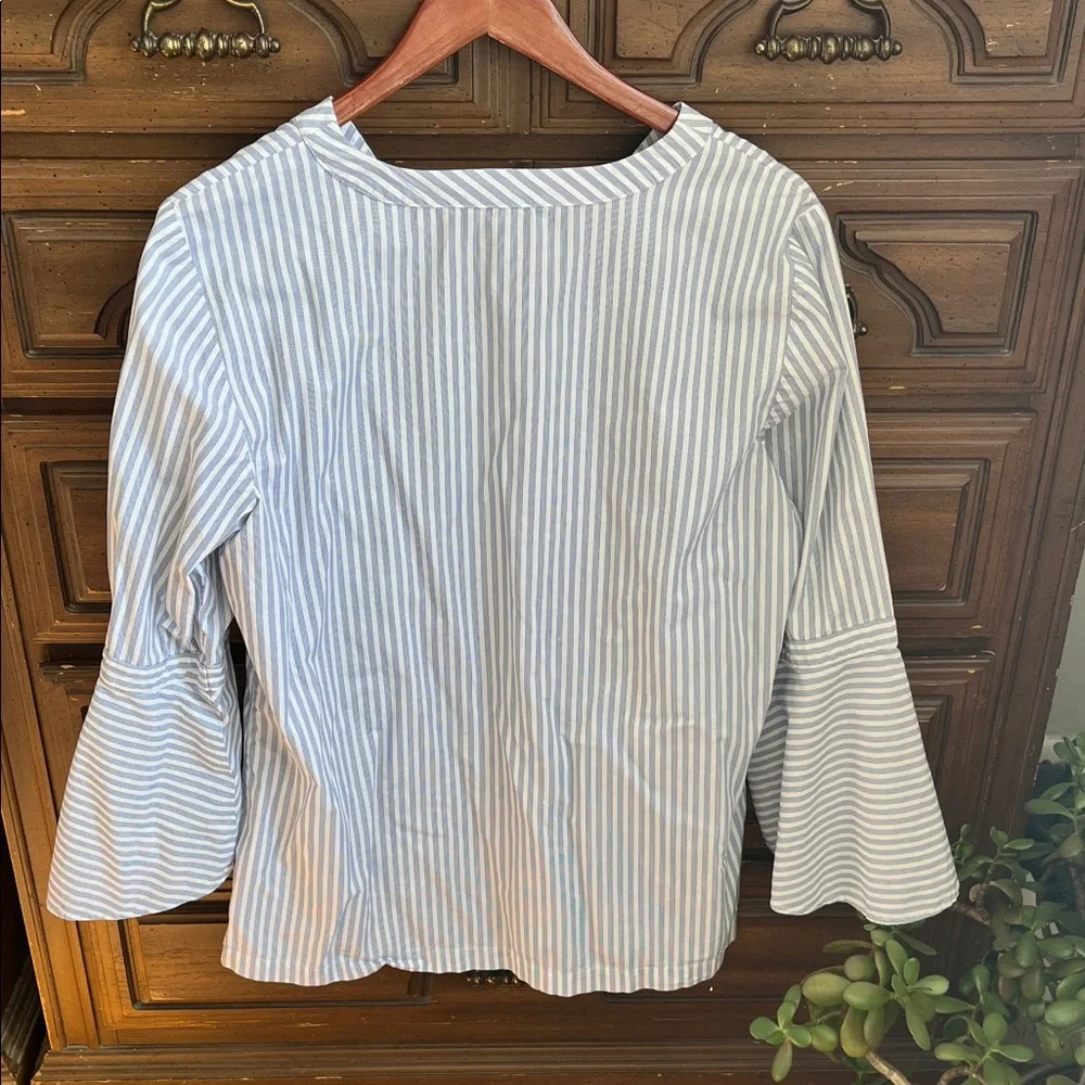 Banana Republic Blue and White Striped Bell Sleeve Blouse - Picture 5 of 7